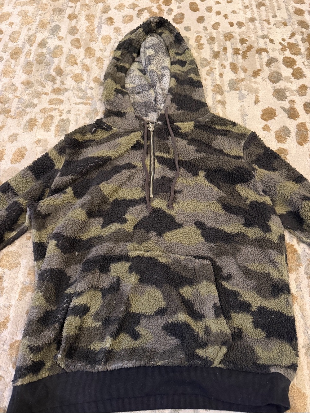 Men's Camouflage Sherpa Hoodie - Olive/Black